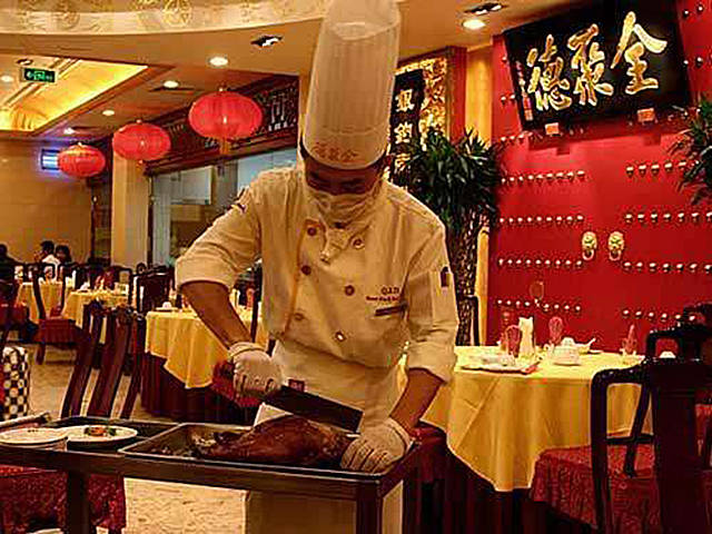 "全聚德"的隕落路:始于清朝,曾被總理選為宴請(qǐng)場(chǎng)所,終遇挫敗