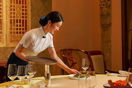 餐廳服務(wù)員圖片_餐廳服務(wù)員素材_餐廳服務(wù)員高清圖片_攝圖網(wǎng)圖片下載